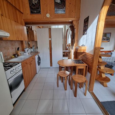 Little Cozy Apartman Miskolc Exterior photo