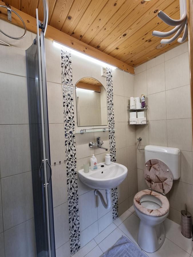 Little Cozy Apartman Miskolc Exterior photo