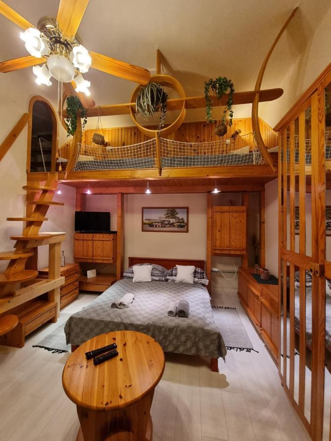 Little Cozy Apartman Miskolc Exterior photo