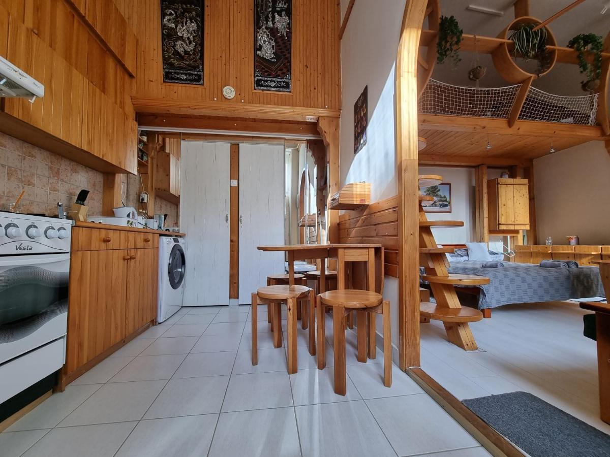 Little Cozy Apartman Miskolc Exterior photo